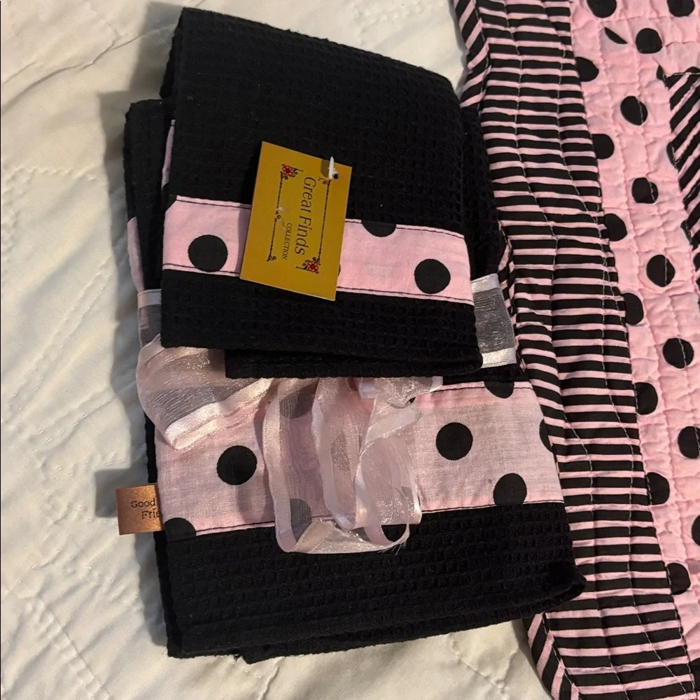 Pink & Black Polka Dot Table Square & Dish Towel Set by Great Finds NWT